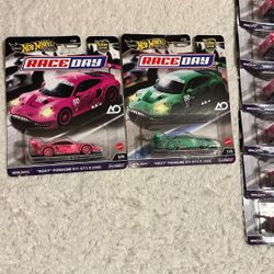 Roxy Chase And Rexy In Good Condition