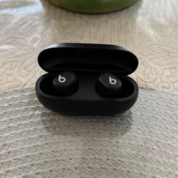 Beats by Dr. Dre Beats Solo Bluetooth 