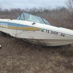 FREE boat No Motor Or Trailer