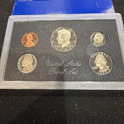 1983 S Gem Proof US Mint Set With 5 Coins In Original Government Package