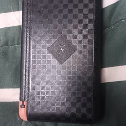 Solar Powered Power Bank LED Display, 20000mAh Full Capacity Portable Power Bank Wireless Charger for Cell Phone and iPhone 16, Multi-Port Battery Cha