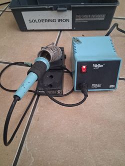 Weller WTCPT Soldering Station with Iron