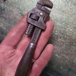 vintage Stillson no.6 monkey/pipe/adjustable wrench