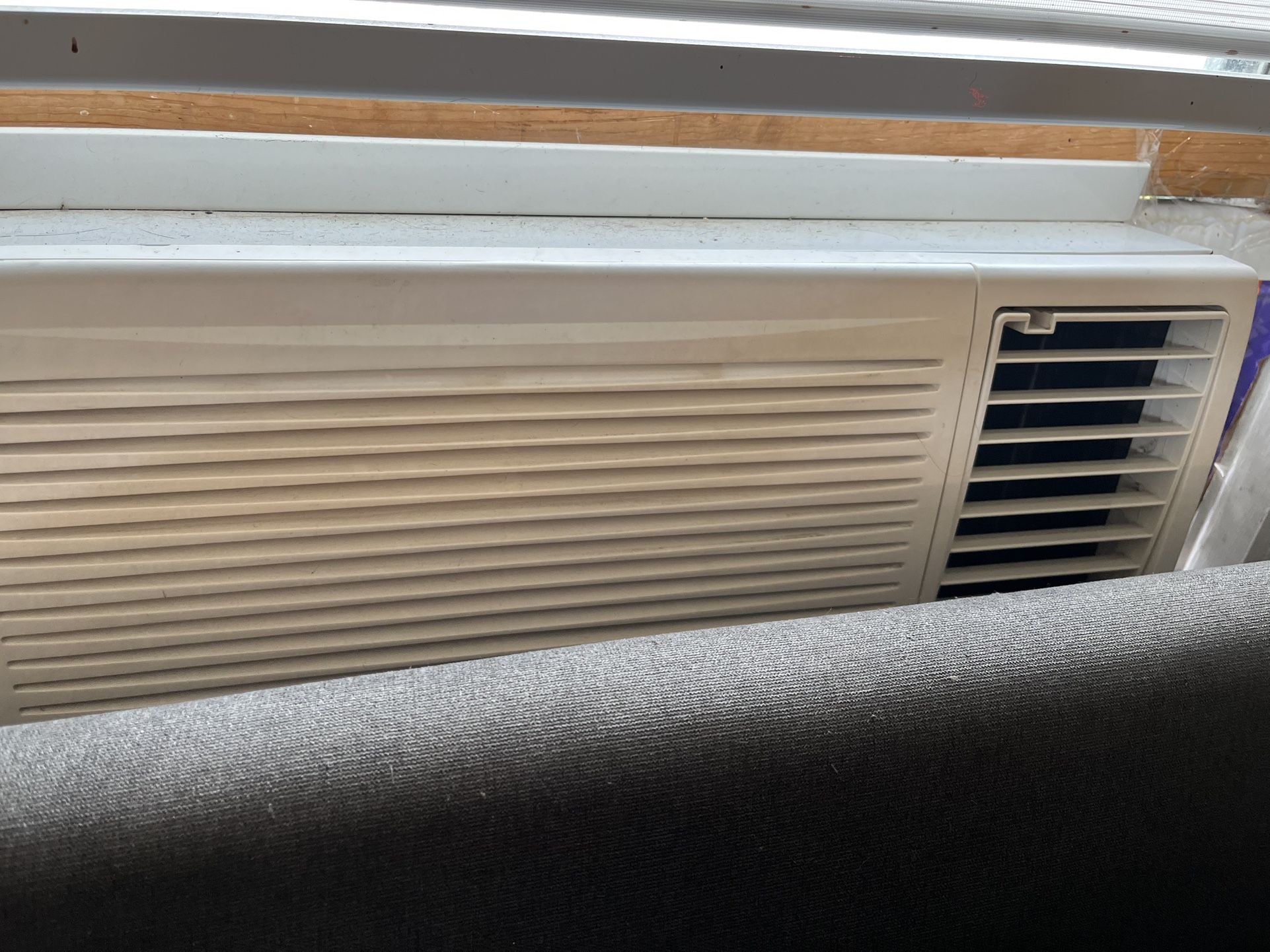 13800 BTU Air Conditioner
