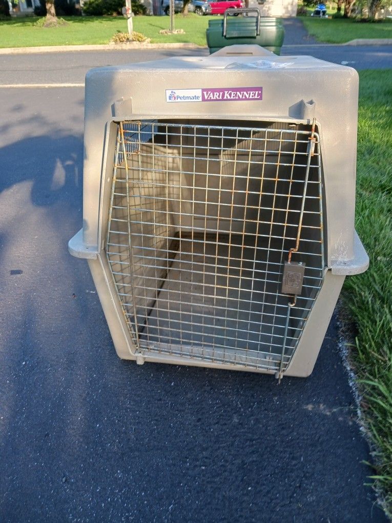 Pet Mate Vari Portable Kennel