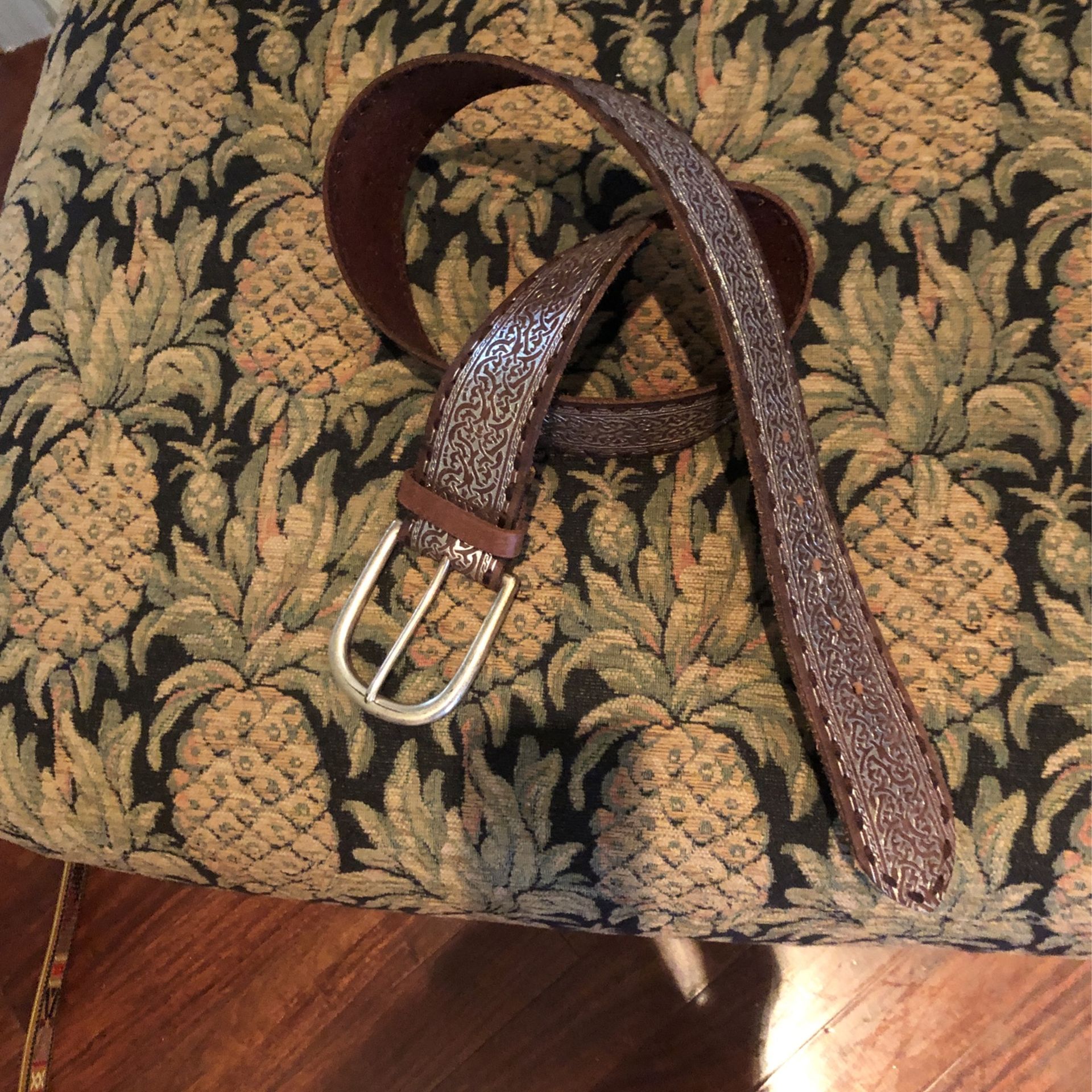 Leather Belt .New.M/L