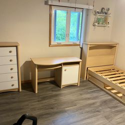 Twin size bedroom set