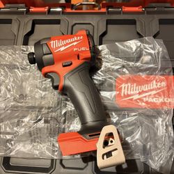 Milwaukee M18 FUEL 1/4 in. Hex Impact Driver