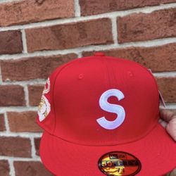 Supreme Fitted Hat 