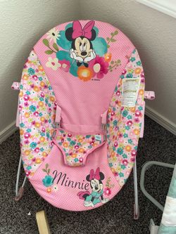Minnie Mouse bouncer