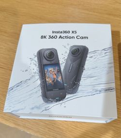 Insta 360 X5 camera (like new)