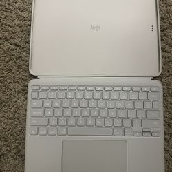Apple IPad Keyboard 