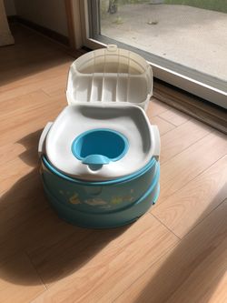Safety 1st toddler potty trainer NEW