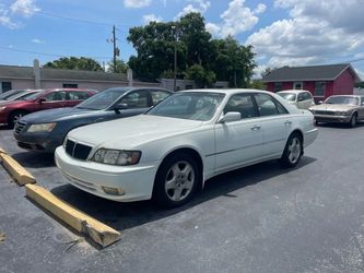 2000 INFINITI Q
