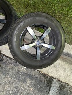 Bmw 18’ Rims With Tires 