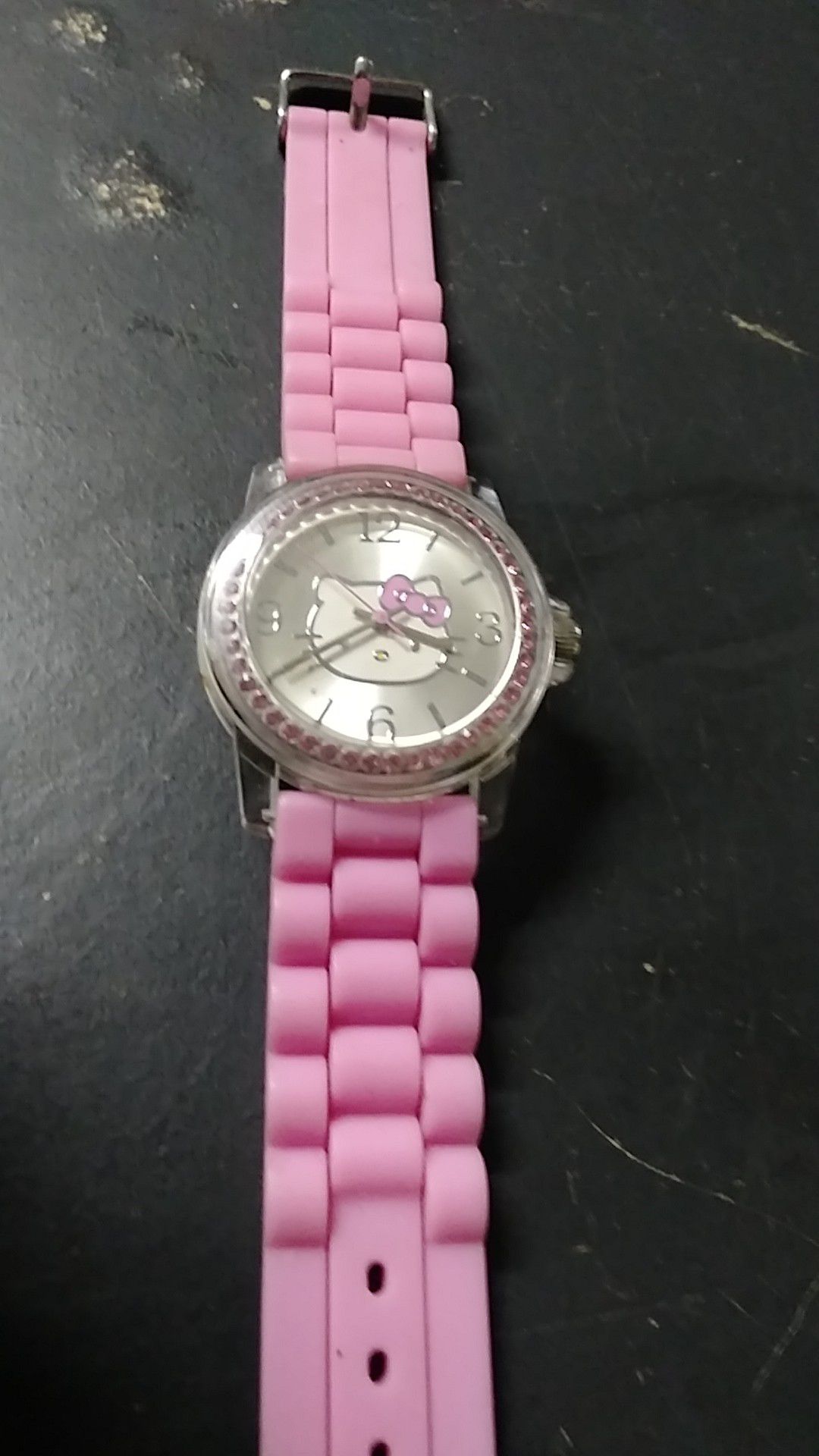 Hello Kitty pink watch