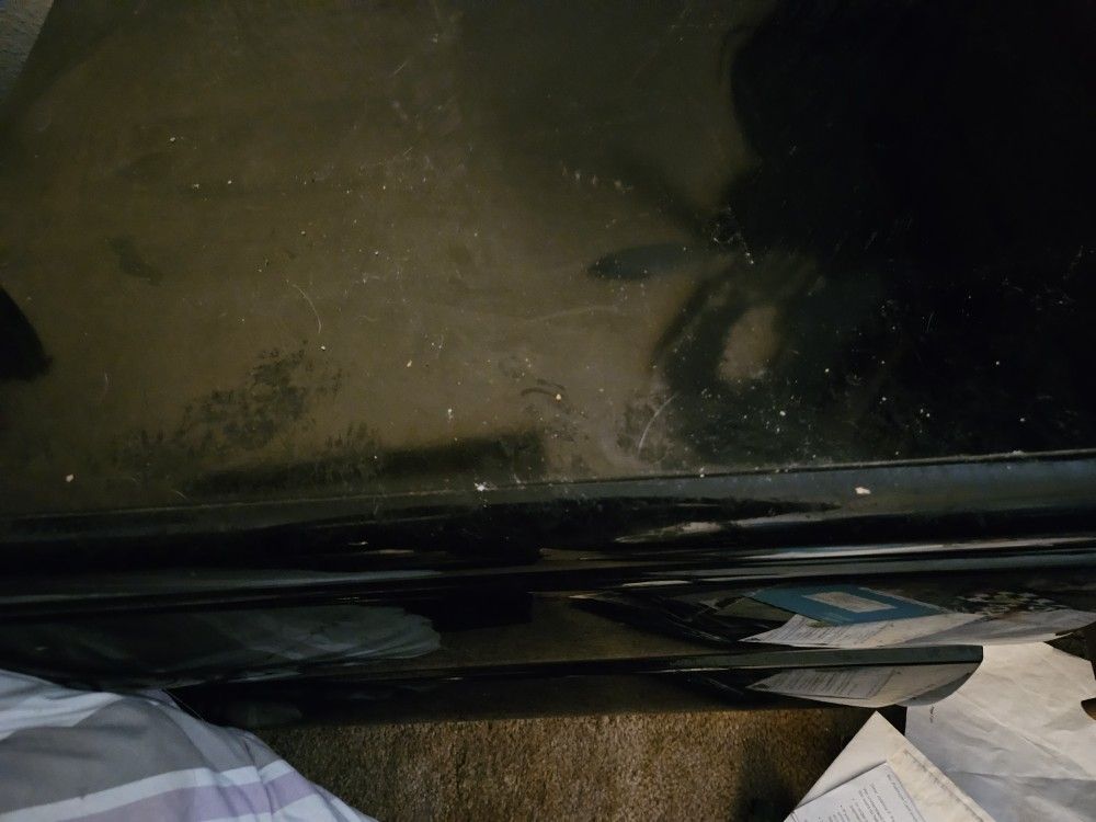 Two Dressers Used One Is Six Drawer