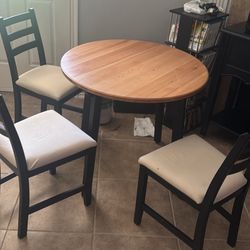 33 X 29 Ikea Table And 3 Chairs 77407