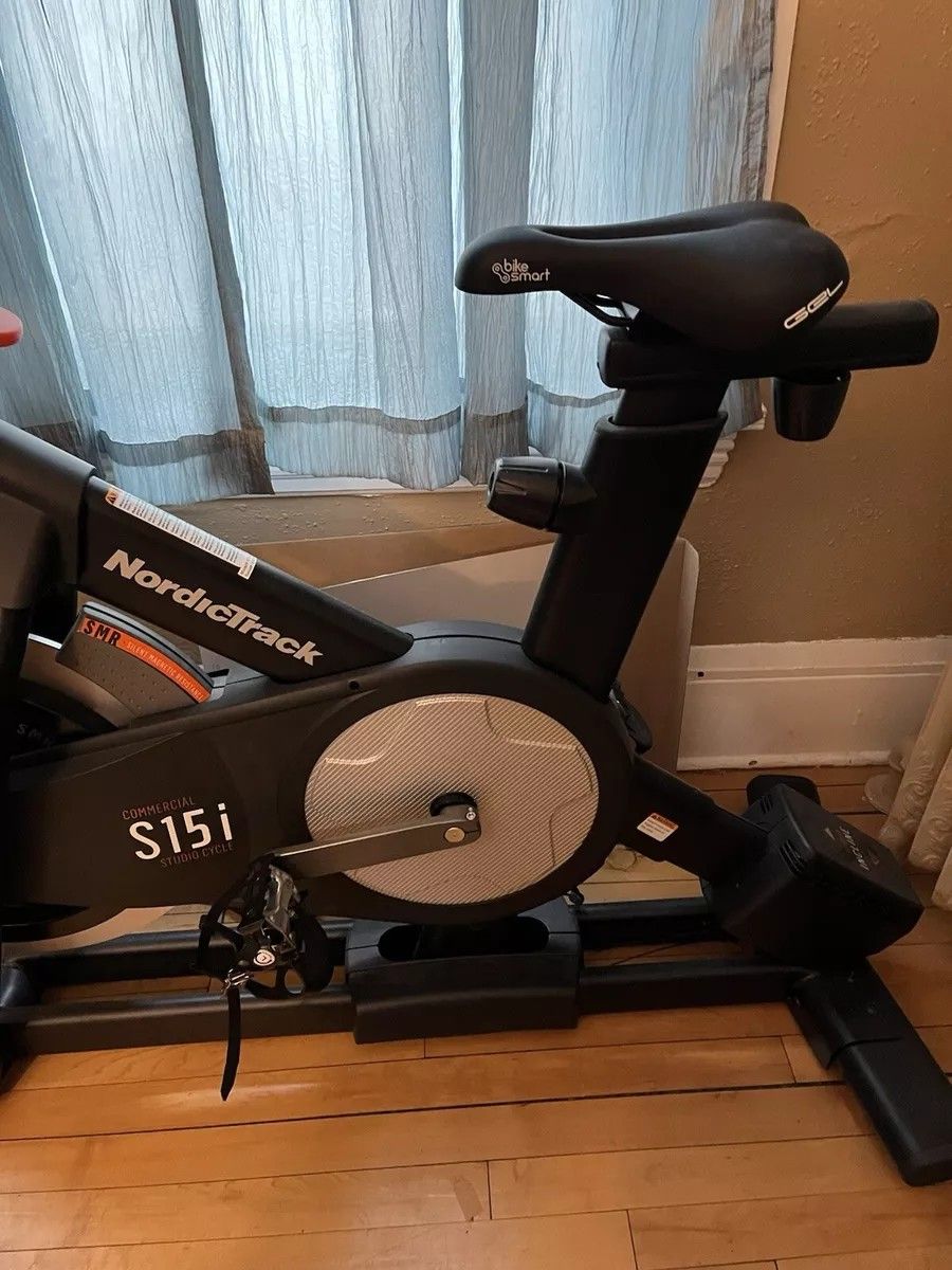 Nordic Track Commercial S15i Studio Bike Exercise Cycle - Barely used
