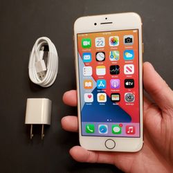iPhone 8 - UNLOCKED - Like New 