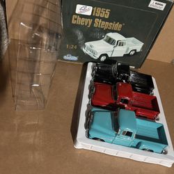 Diecast 1955 Chevy Trucks Sidestep 3 Pack 1:24 Pickup Damaged Chevrolet Sunnyside Metal