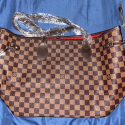Louis Vuitton Purse 