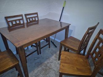 Wood Dining Table and 6 Chairs Set