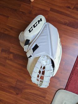 CCM E flex 5.6 goalie glove