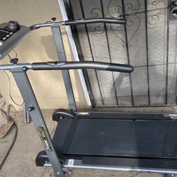 FITNESS REALITY TR3000 Treadmill
