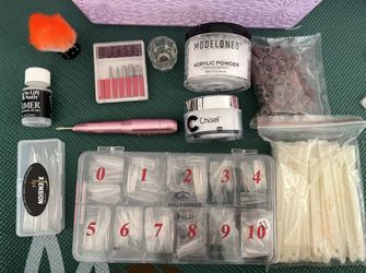 Acrylic nail set