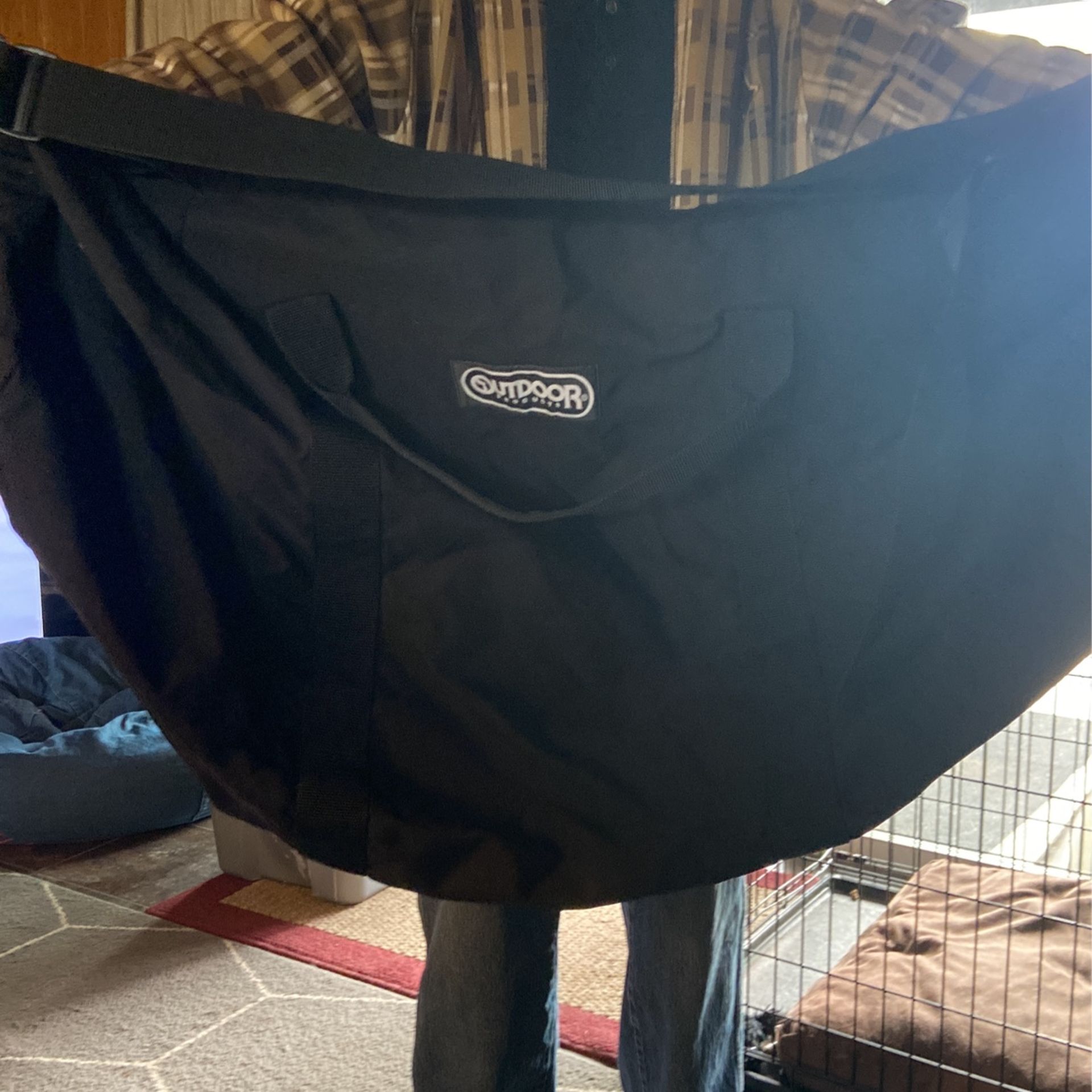 HUGE DUFFLE BAG BUILT TO LAST OUTDOOR  PRODUCTS 