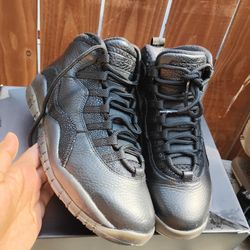 OVO DRAKE JORDAN 10 SIZE 8 