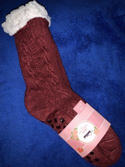 NWT RED OILILY THERMAL COSY SOCKS NATURAL COMFORT- HIGH QUALITY 