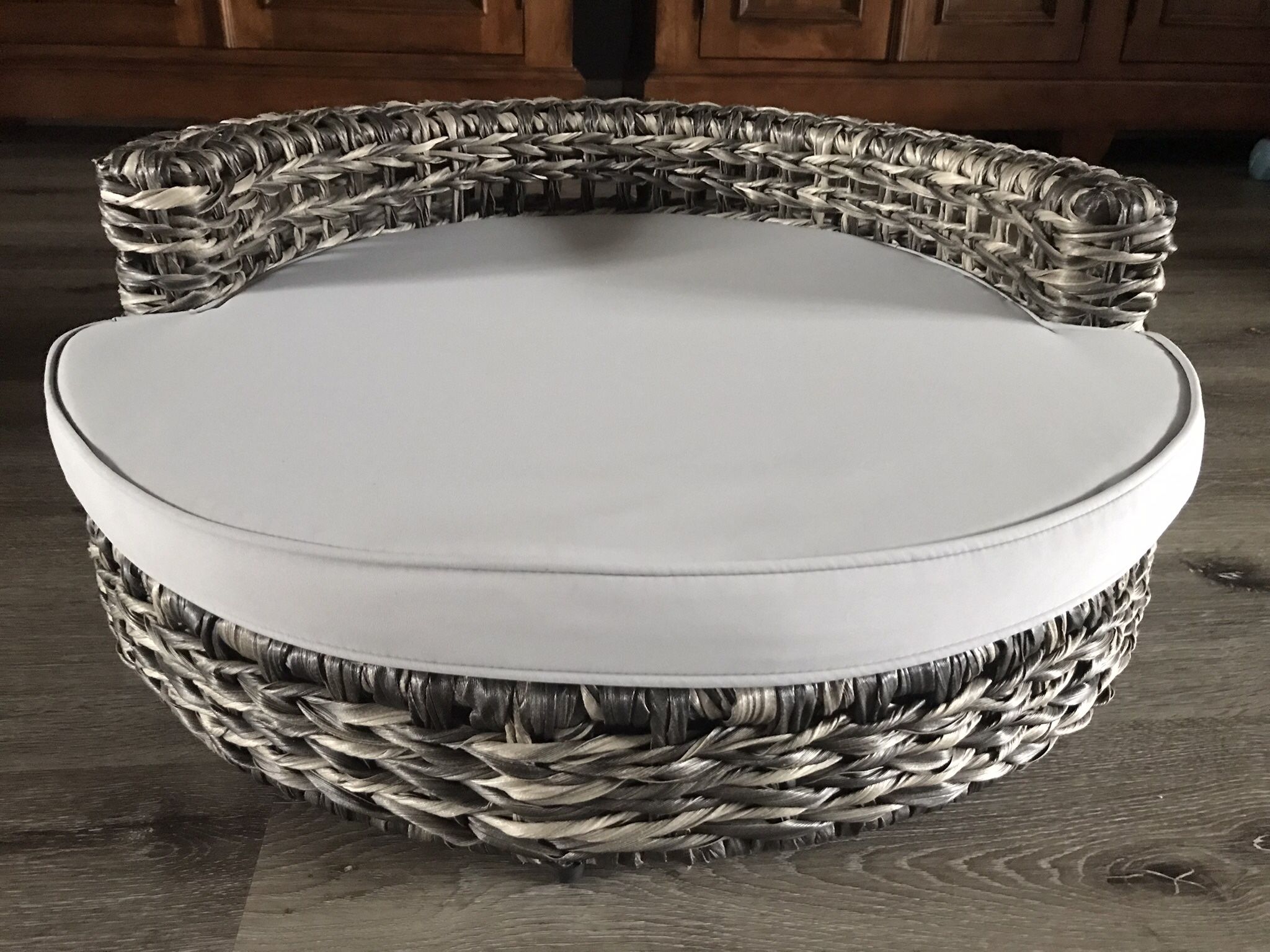 Dog bed