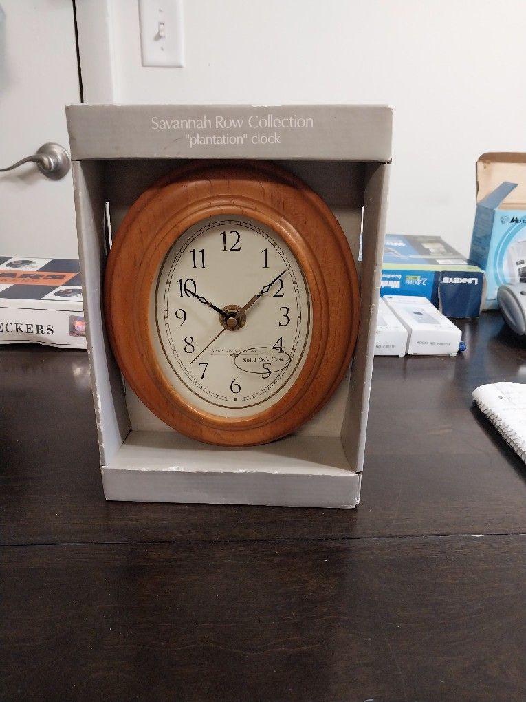 (New In Box)Savannah Row Collection "Plantation Clock "
