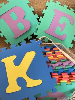 Toys R us Alphabet protective foam Floor mat for children