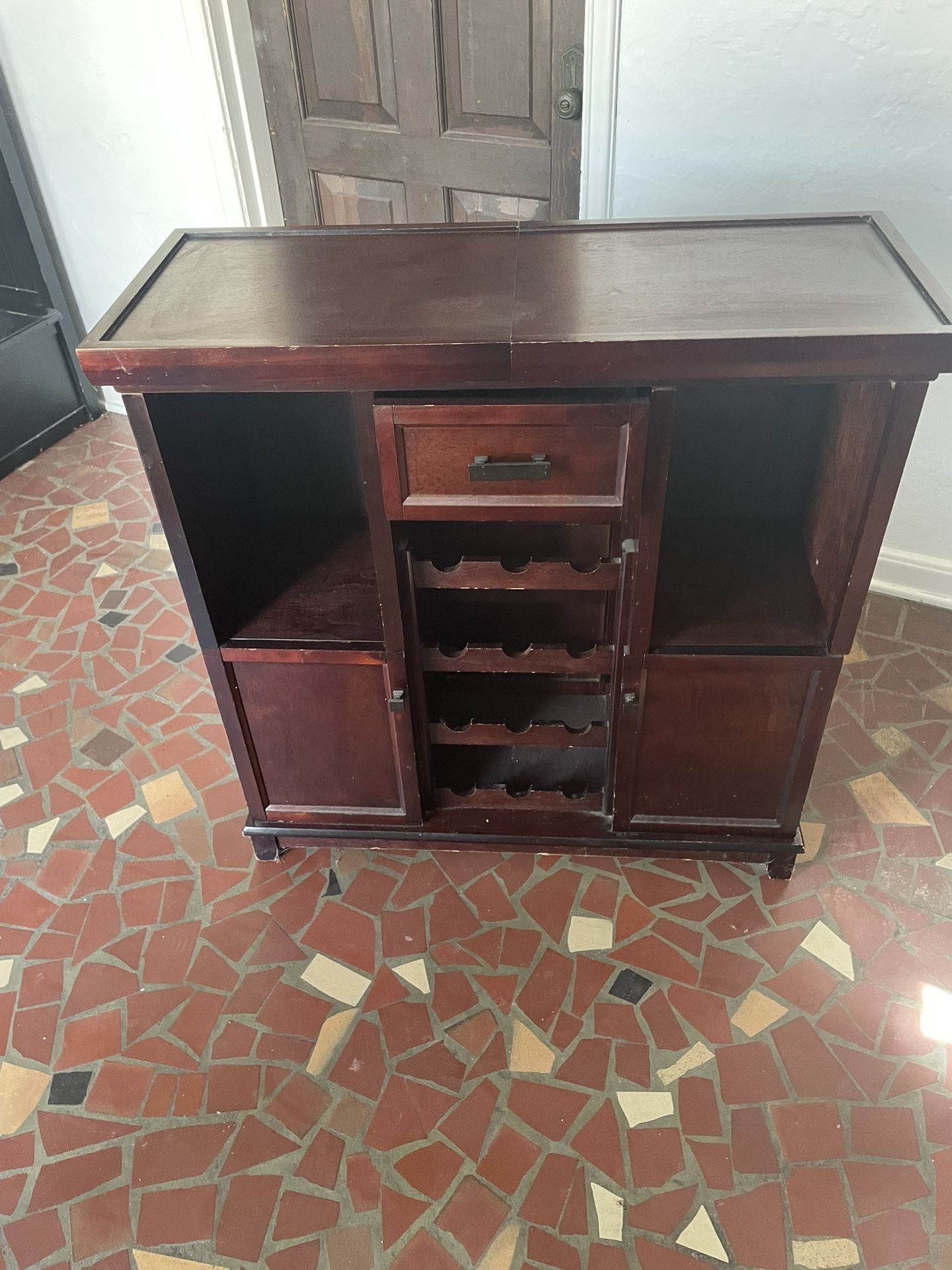 Wooden Bar With Wine Rack And Expandable Top