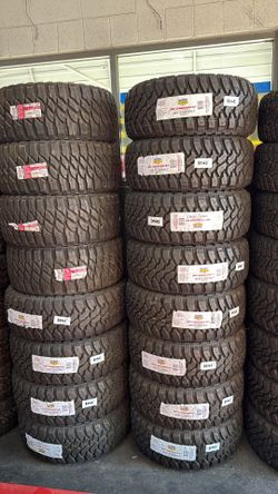 35X12.50R20 SET OF 4 MUD TIRES WITH INSTALLATION AND BALANCING 