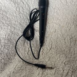 Microphone 