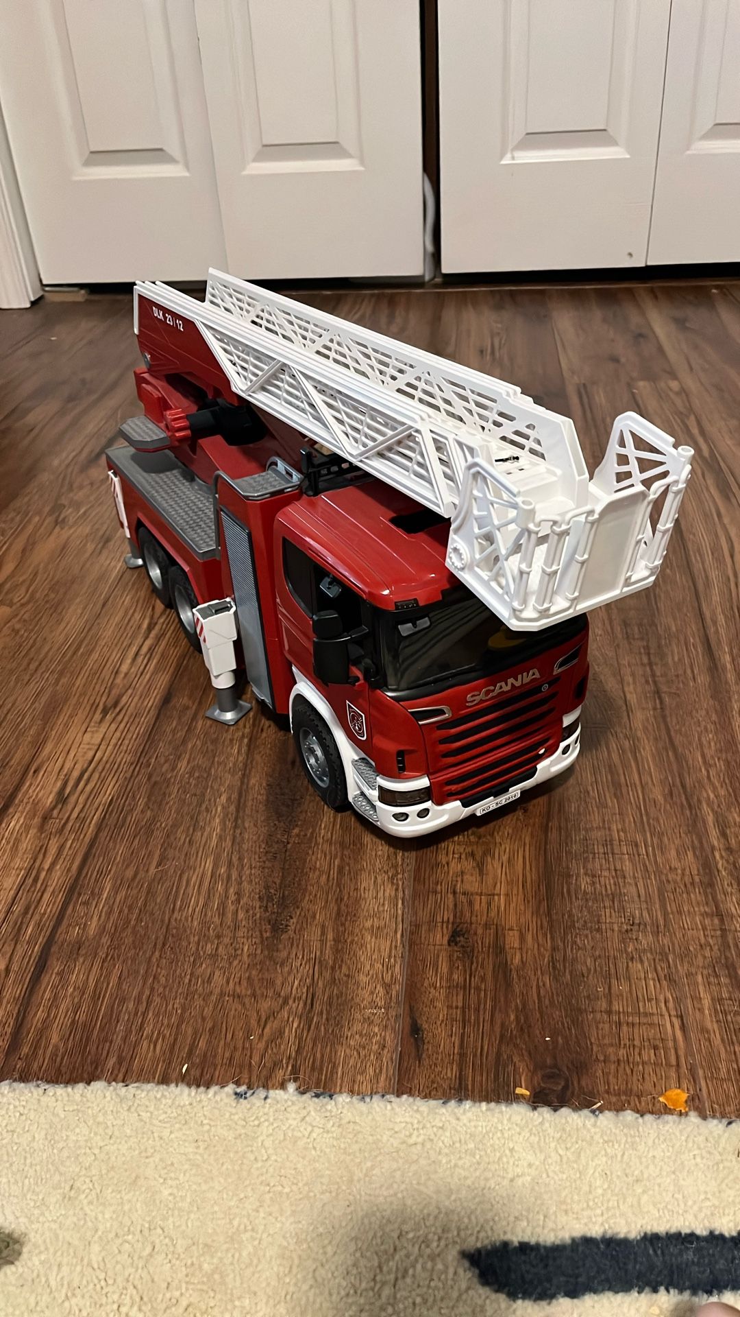 Bruder Scania Ladder Truck