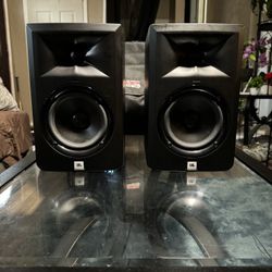 JBL LSR305 2-Way Active Studio Monitors (Pair)