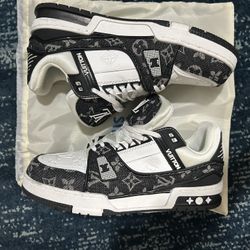 Lv Trainers