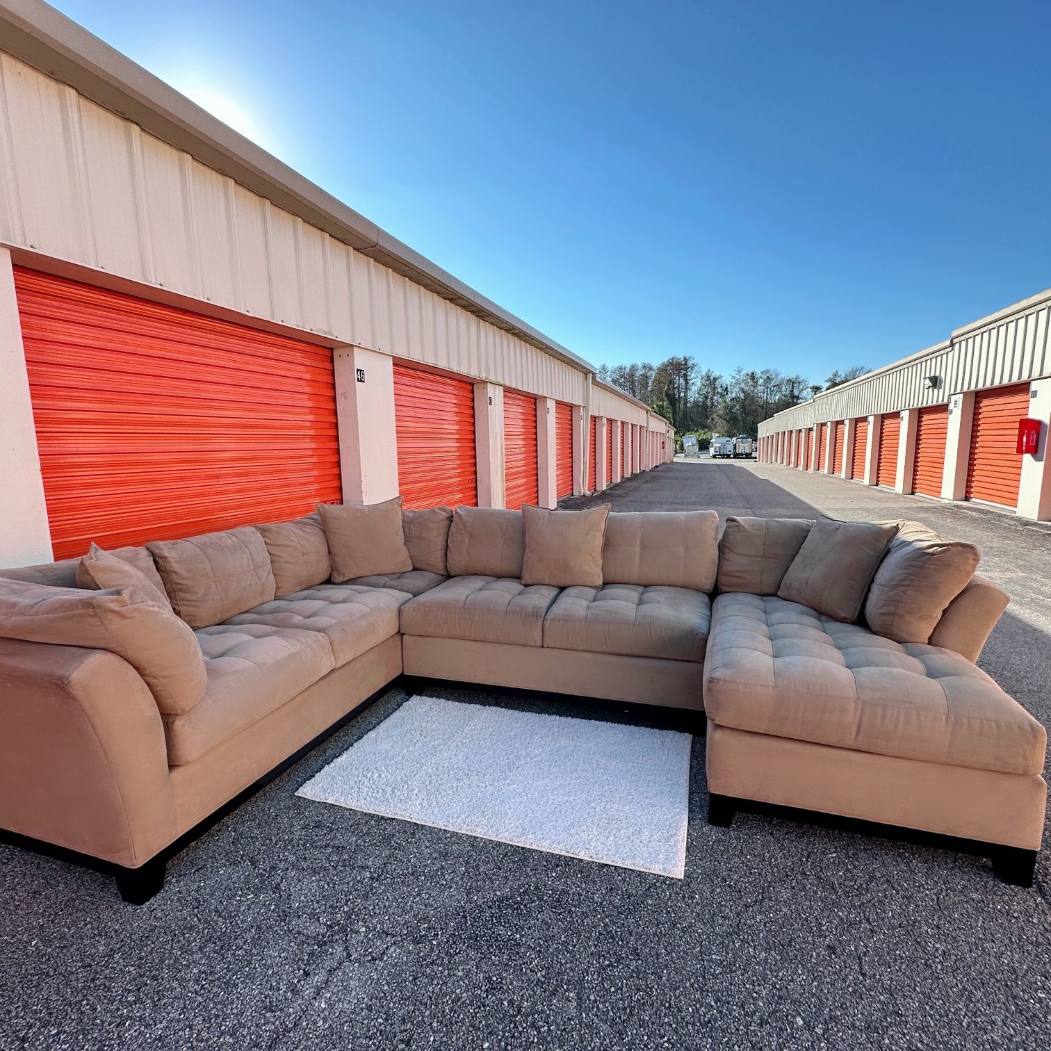 Rooms To Go Sectional Couch Sofa Delivery Available for Sale in