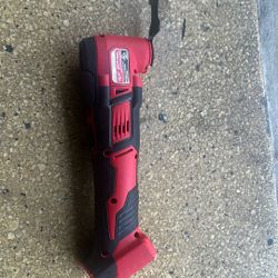 Millwaakee Multi Tool 