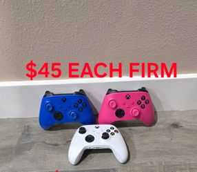 XBOX ONE CONTROLLERS, GREAT CONDITION, FIRM PRICE, READ DESCRIPTION