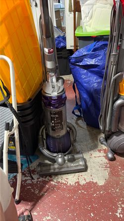 Dyson  ball vacuum . Good condition