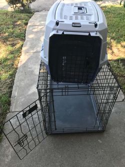 Pet crate pet carrier used. Condition each woeks perfect south la 90043