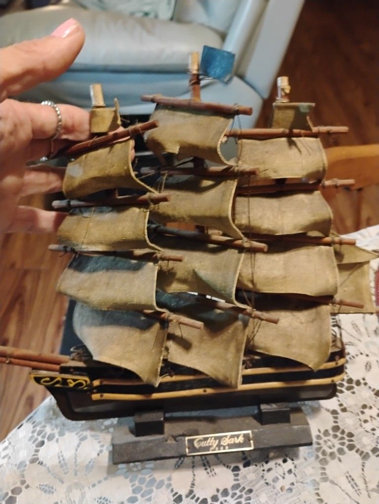 Cuttery Dark Wooden Ship Vintage