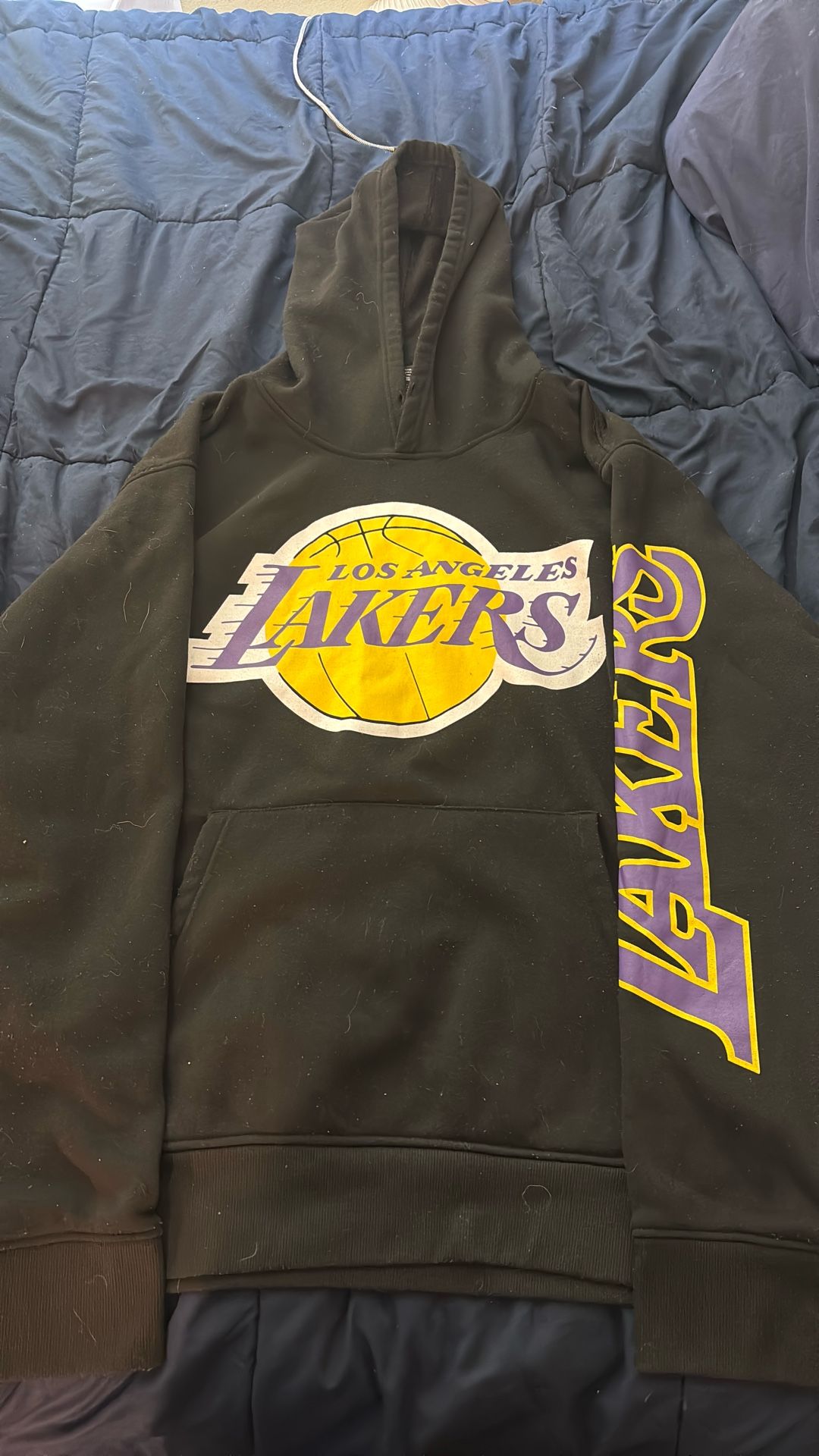 Lakers sweatshirt!