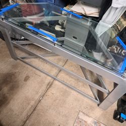 TV/Entertainment Stand